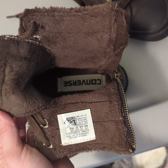 Converse Fleece lined Boots - Picture 7 of 8